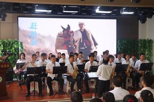 高雅艺术润童心，管乐之声传校园——榆林学院管乐团走进高新二小艺术交流活动侧记